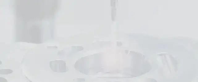 मेटल सांचों में ढालना